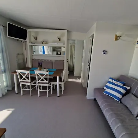 Mobilna Kucica Blue Bay مكان تخييم *